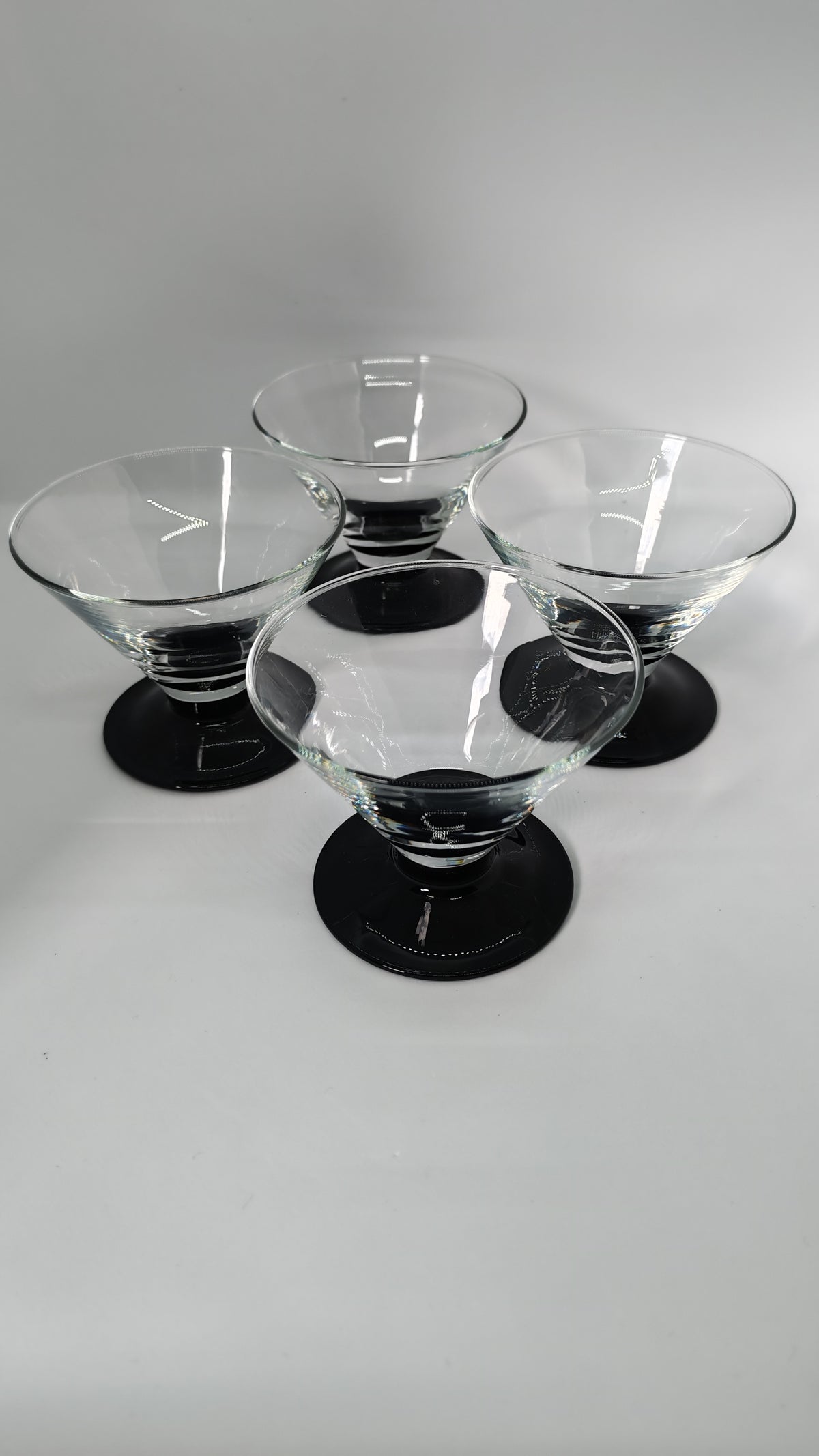 Luminarc Kyoto, cocktail glasses / dessert bowls with black stems, 4 pcs