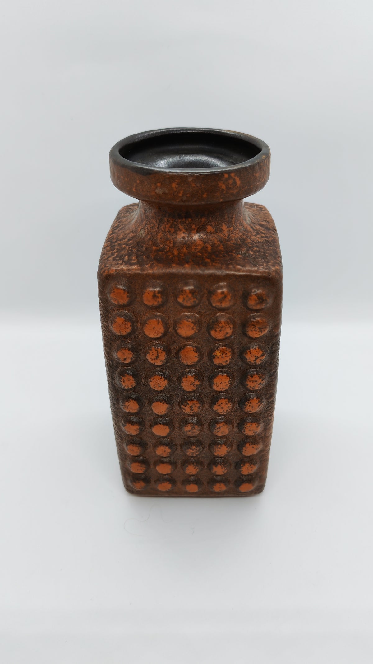 Orangered ceramic vase, VEB Haldensleben 3058 B