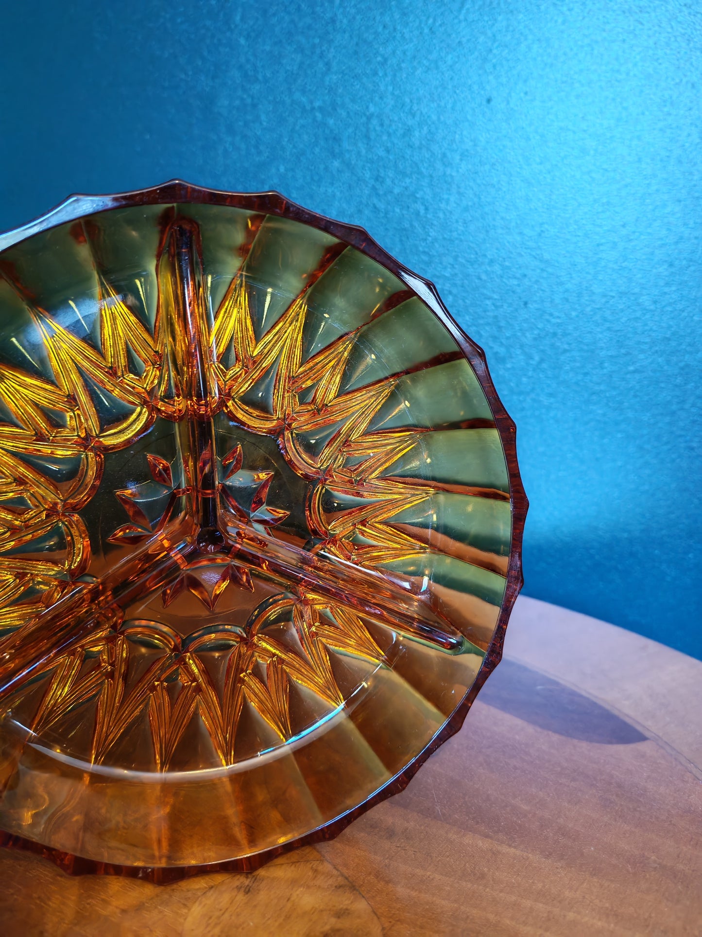 Amber-toned serving dish