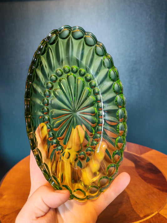 Green decorative glass plate / glass dish