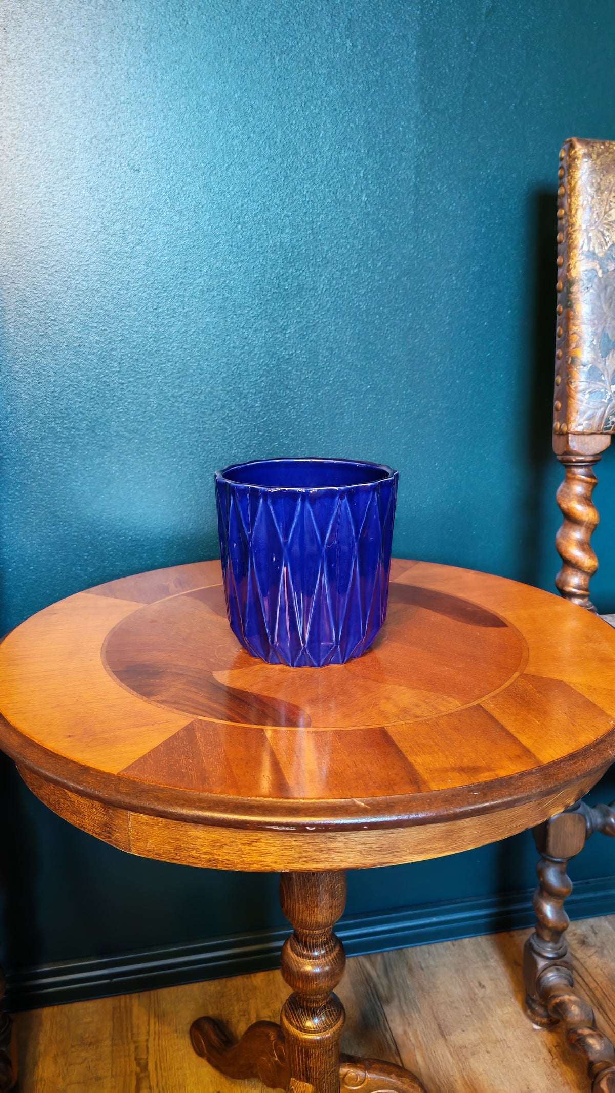 Cobalt blue flowerpot with a geometric pattern