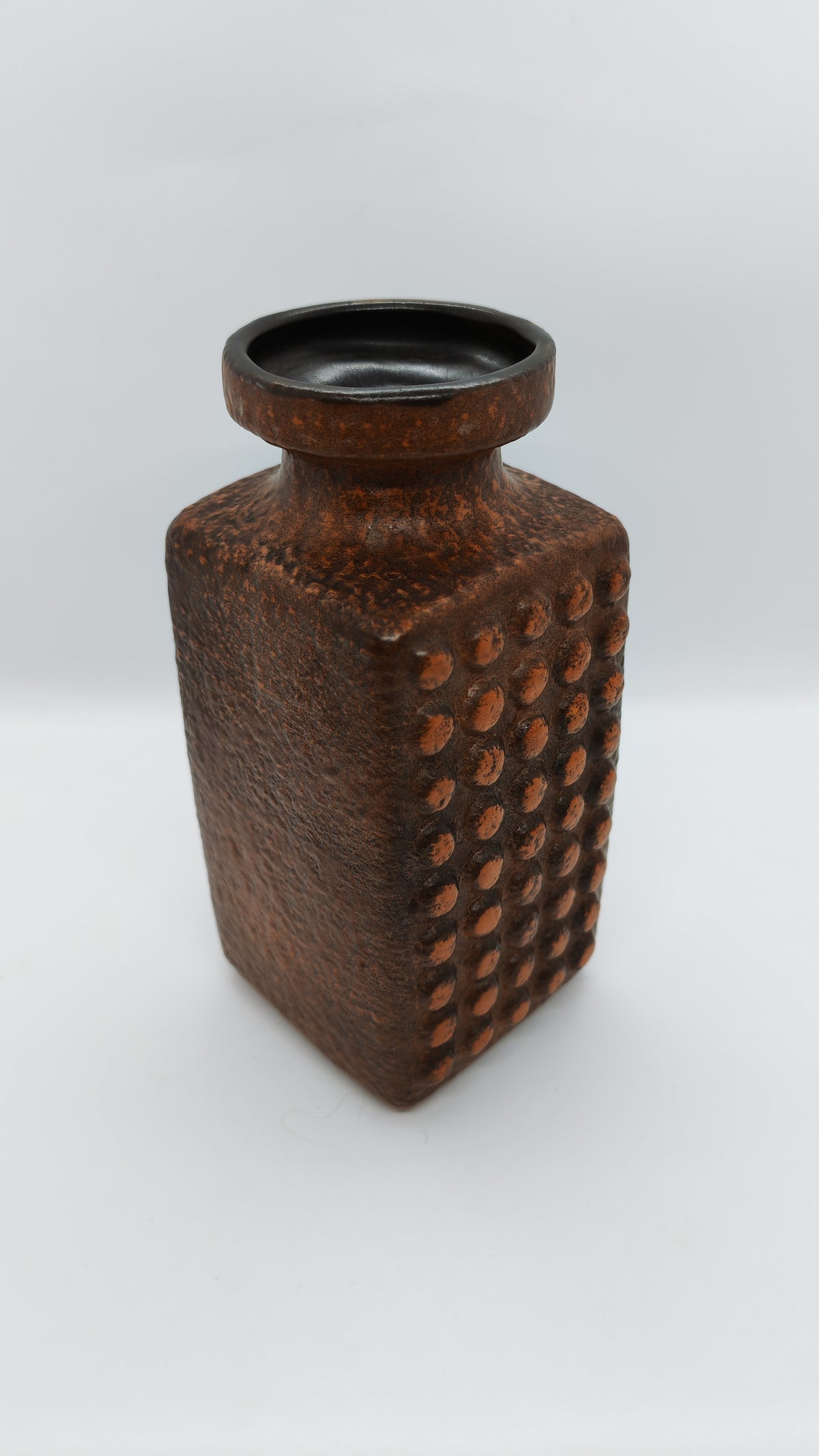 Orangered ceramic vase, VEB Haldensleben 3058 B