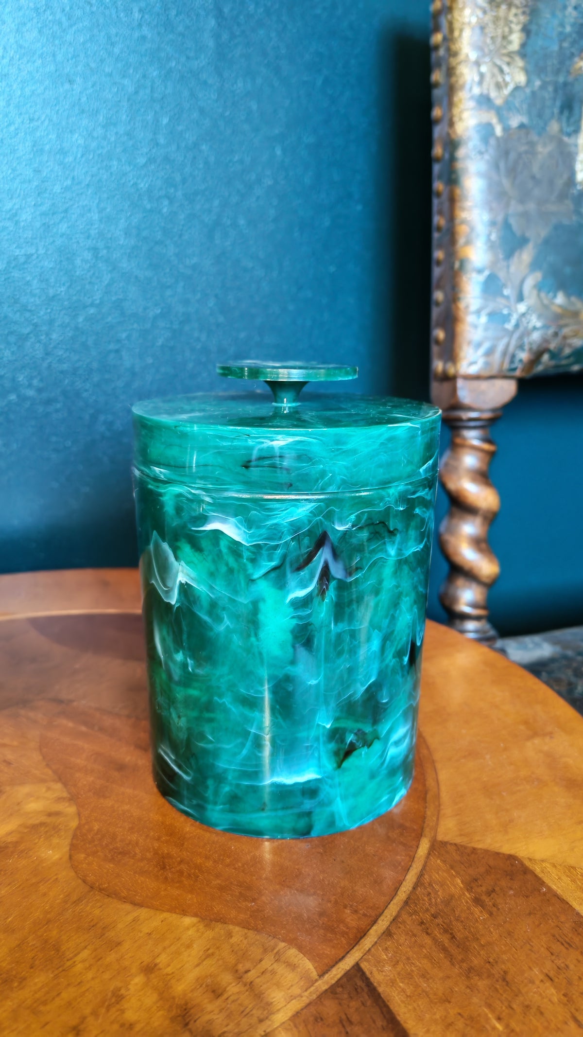 Green French plastic marble-patterned storage jar