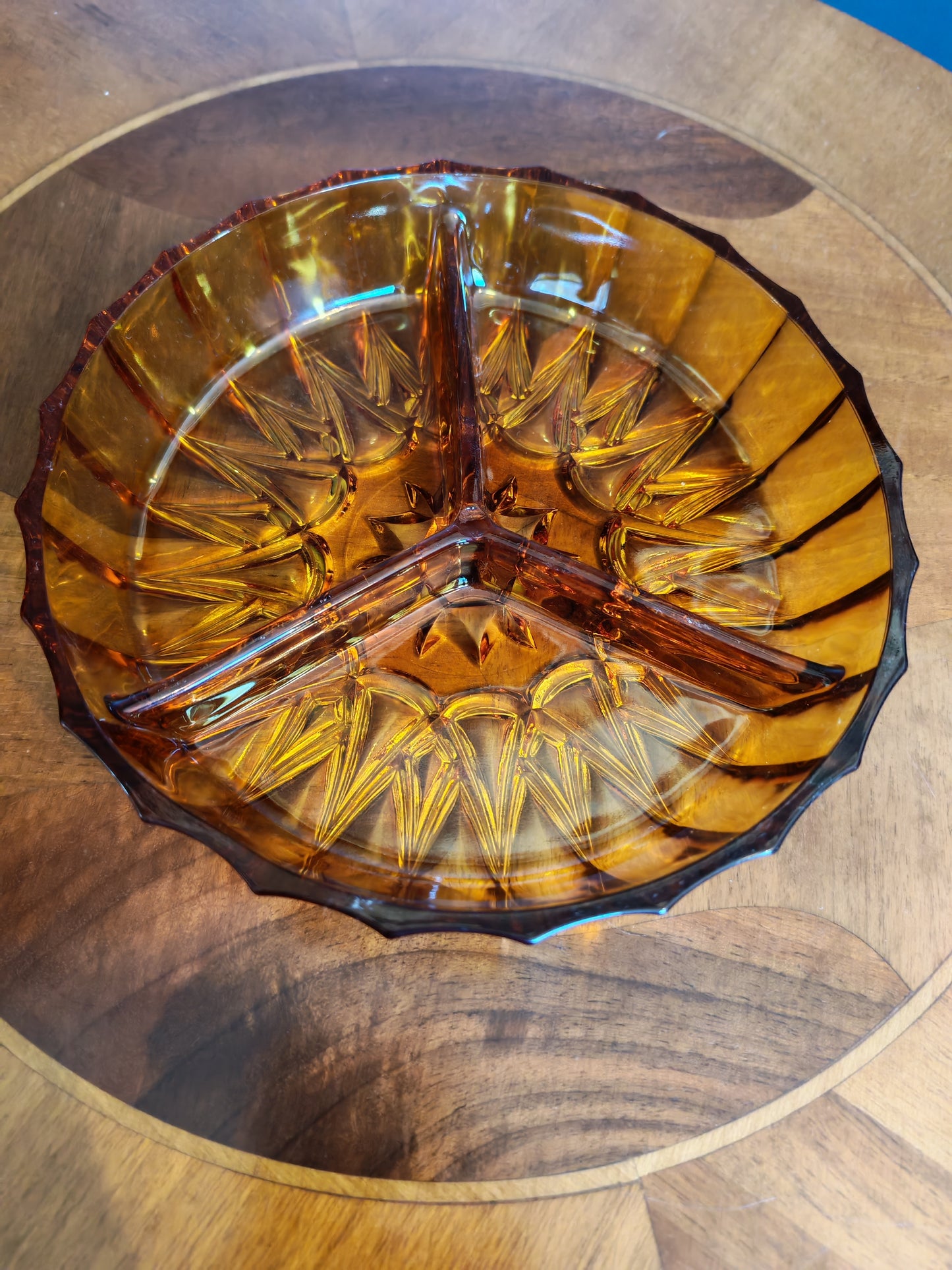 Amber-toned serving dish