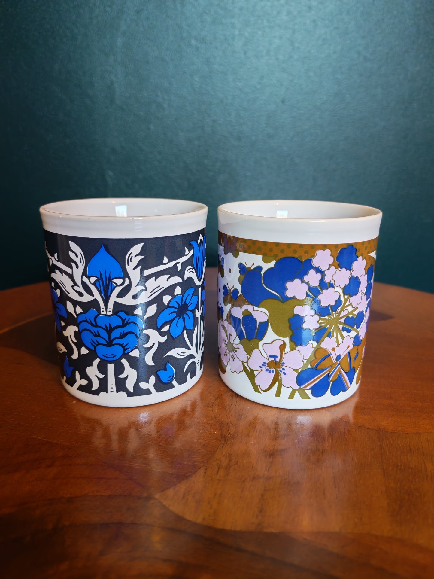Kiln Craft tableware, Staffordshire potteries, English ironstone kahvimukit / teemukit