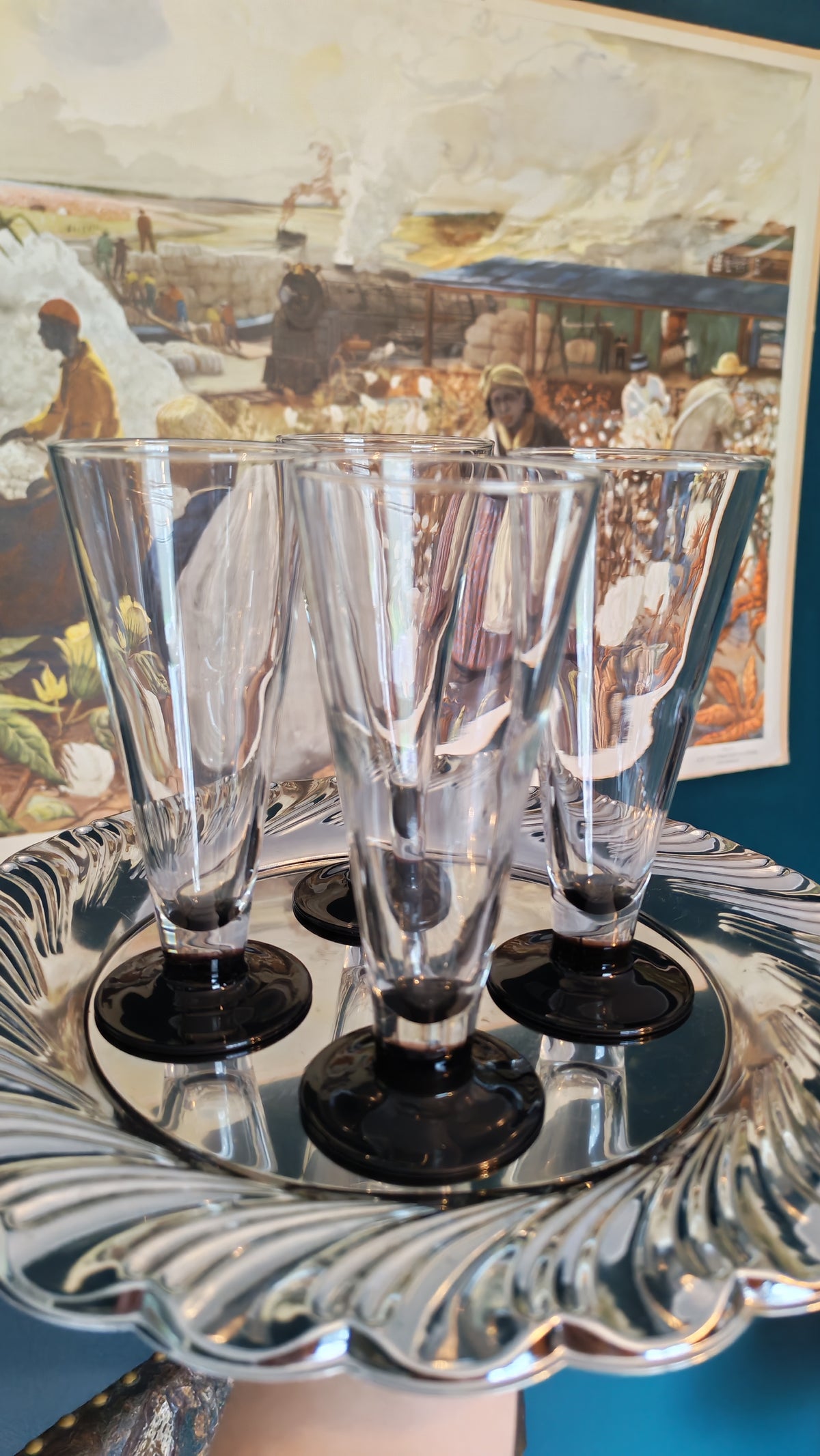 French champagne glasses with a black stem, 4 pcs