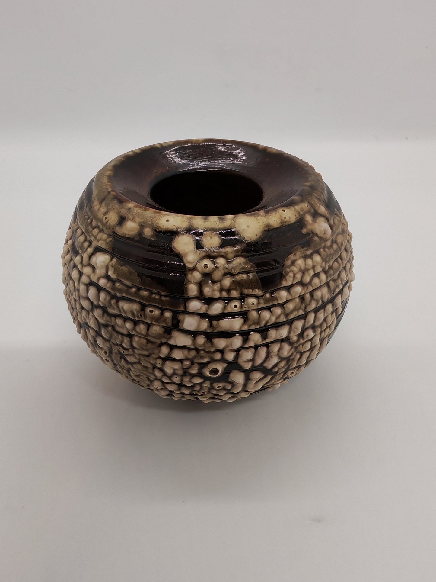 Ceramic spherical small vase