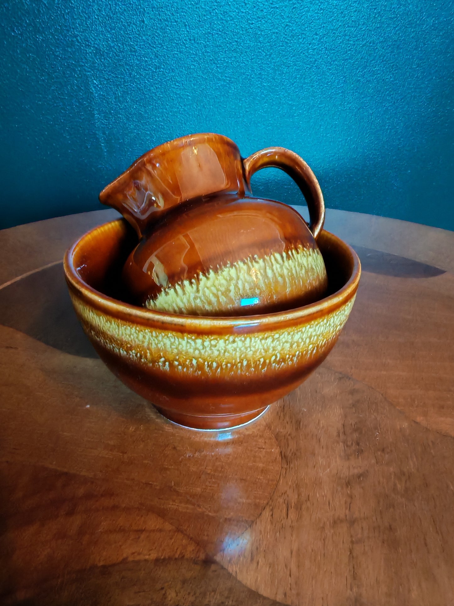 Ceramic brown sugar bowl and creamer, Colditz GDR