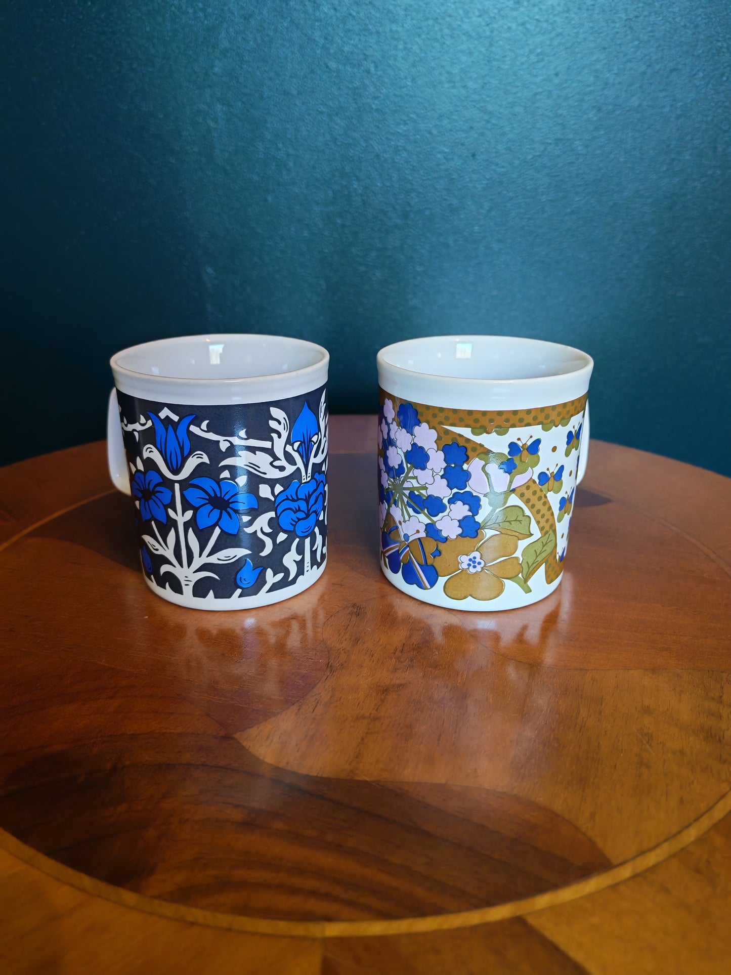Kiln Craft tableware, Staffordshire potteries, English ironstone kahvimukit / teemukit