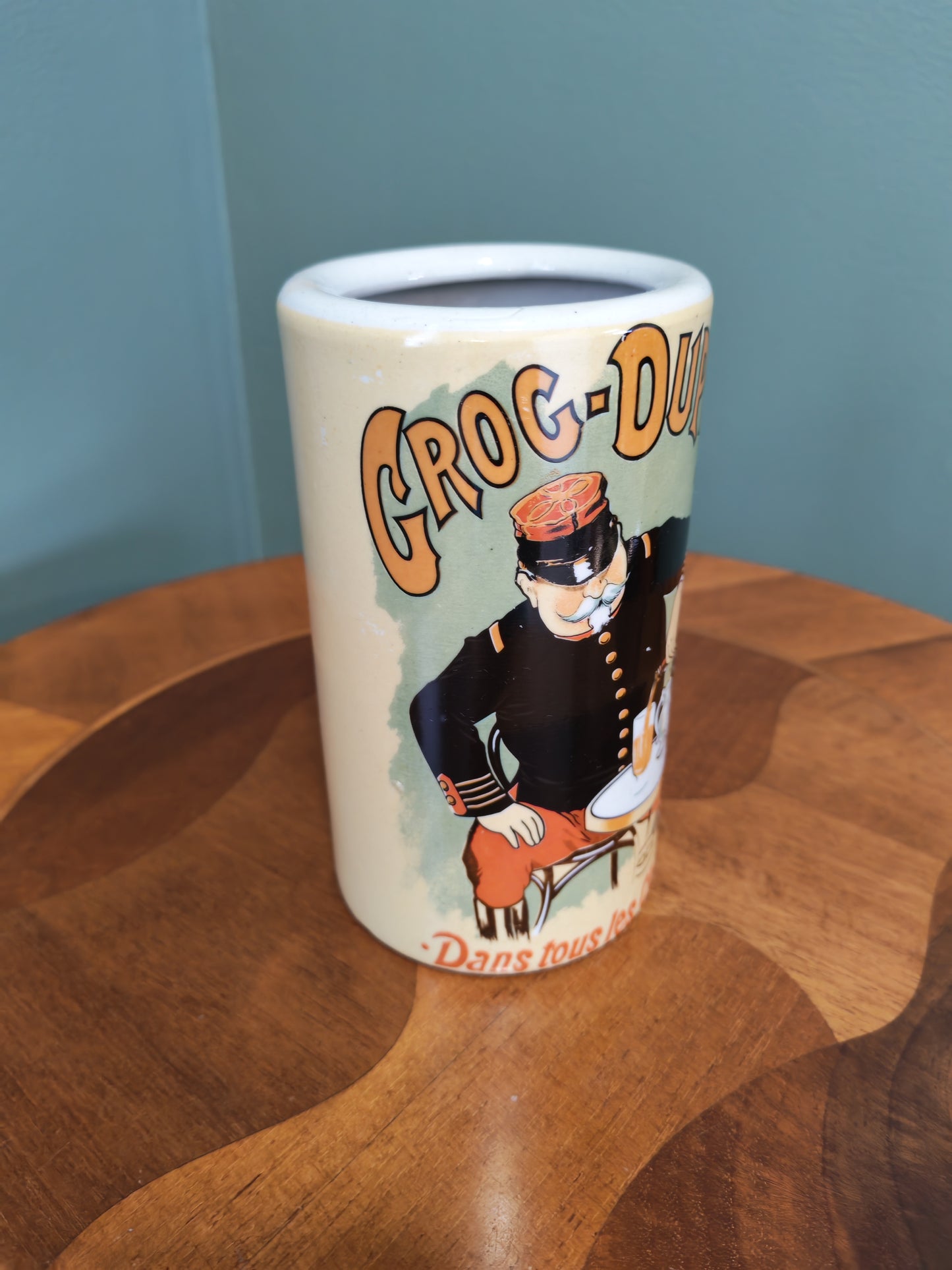 Jar / ceramic vase with Grog-Dupit illustration