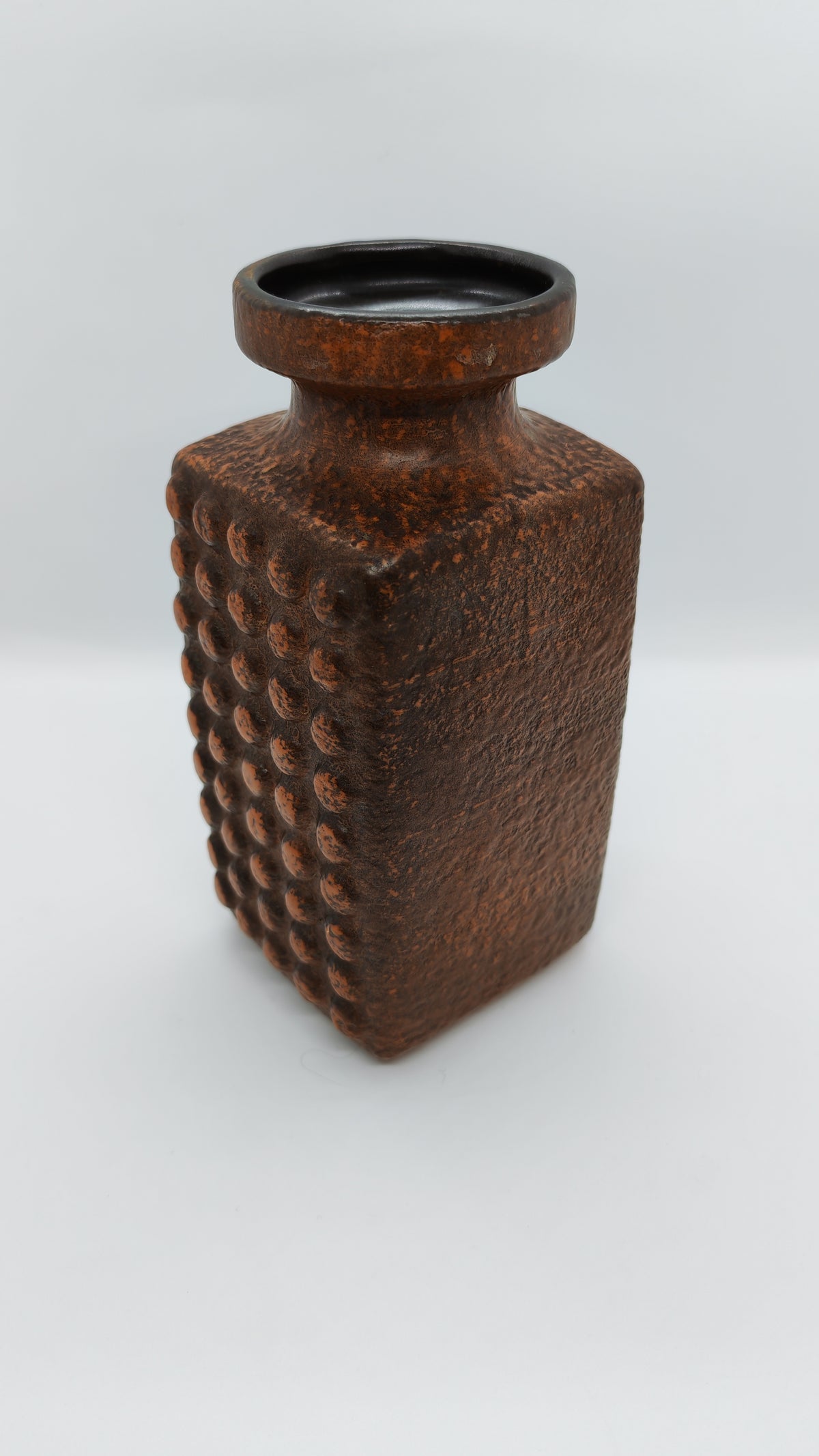 Orangered ceramic vase, VEB Haldensleben 3058 B