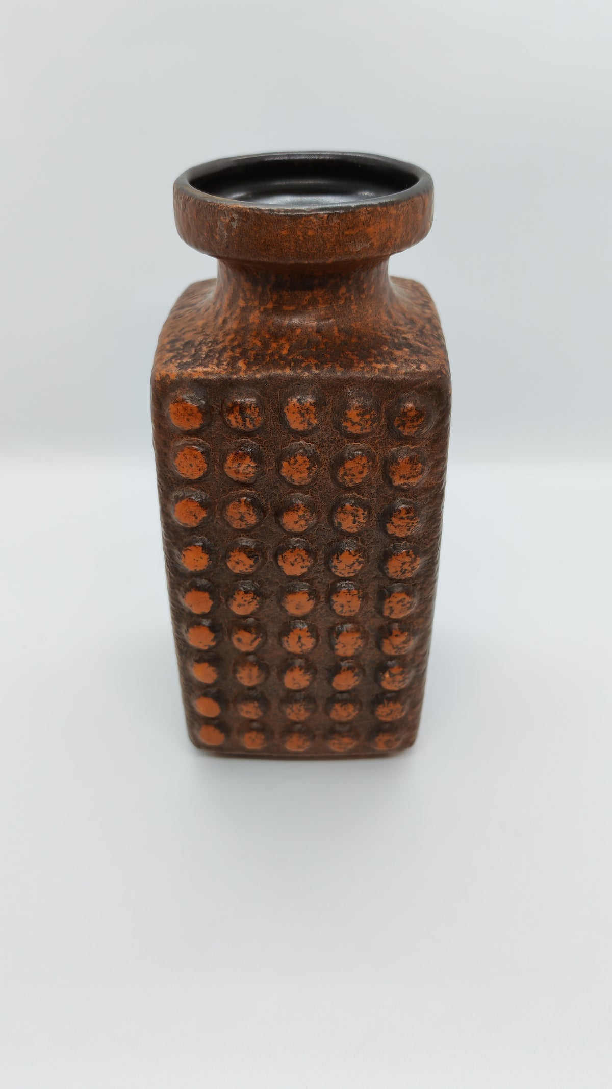 Orangered ceramic vase, VEB Haldensleben 3058 B