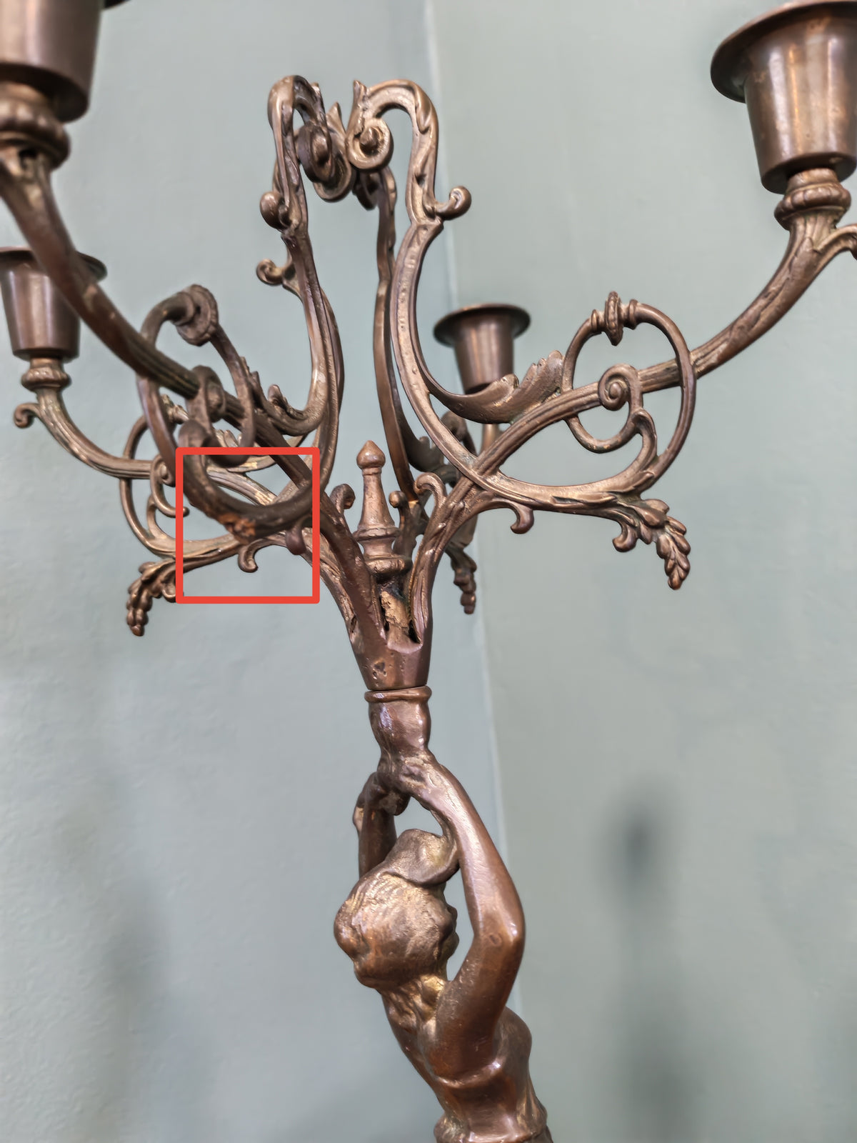 Art Nouveau / Jugend -henkinen figuurikynttelikkö