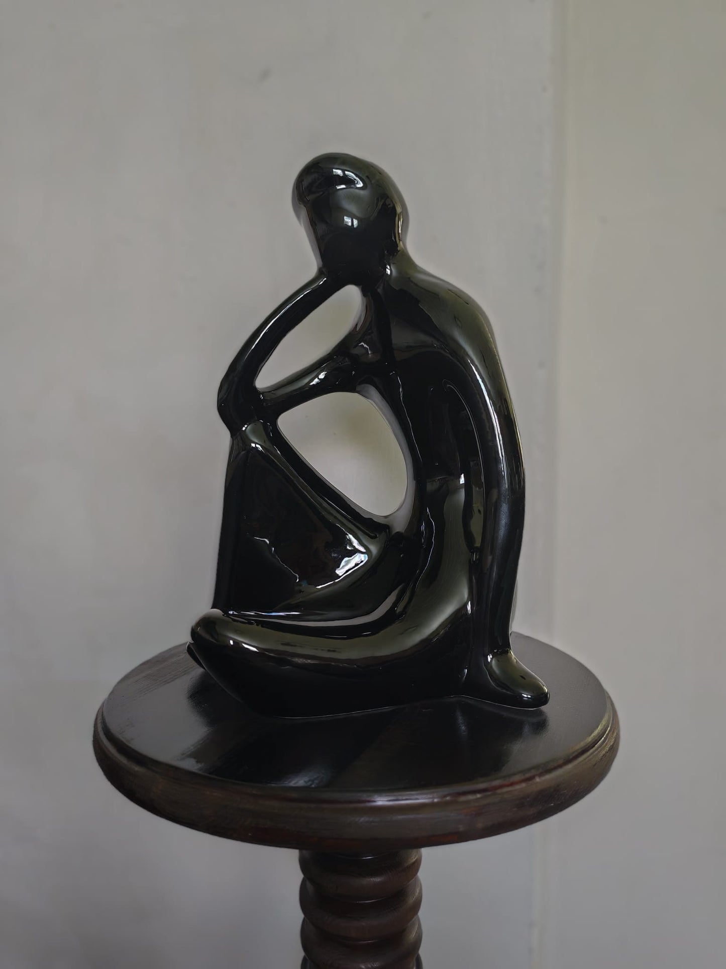 Vintage keraaminen veistos ”Ajattelija” – Art Deco Revival (1980-luku)