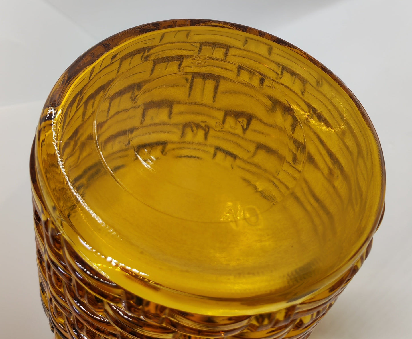 Amber-colored carafe and 5 glasses – Italian 60s-70s glass set